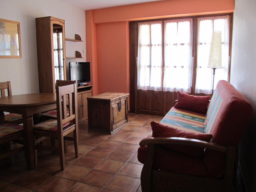 Apartamentos Casa Espanol Broto Cameră foto